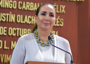 Insta Eda Palacios a erradicar la violencia escolar en Baja California Sur