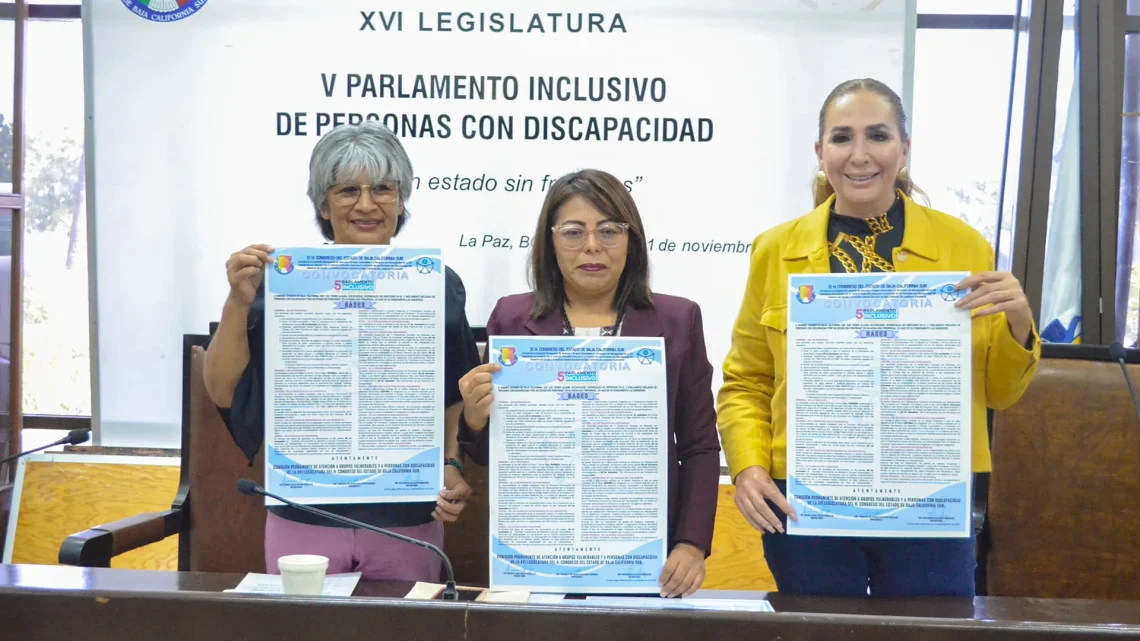 Presentación del parlamento inclusivo, que encabezan las diputadas Teresita de Jesús Valentín, Eda Palacios y María Luisa Trejo