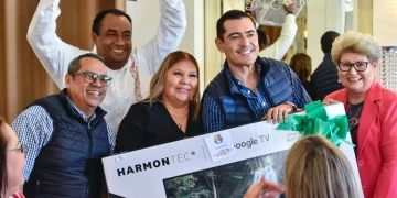 Reconoce Congreso del Estado a las secretarias en el Poder Legislativo