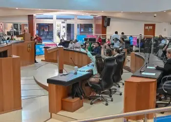 Aprueban ley menstrual trabajadoras legislativo