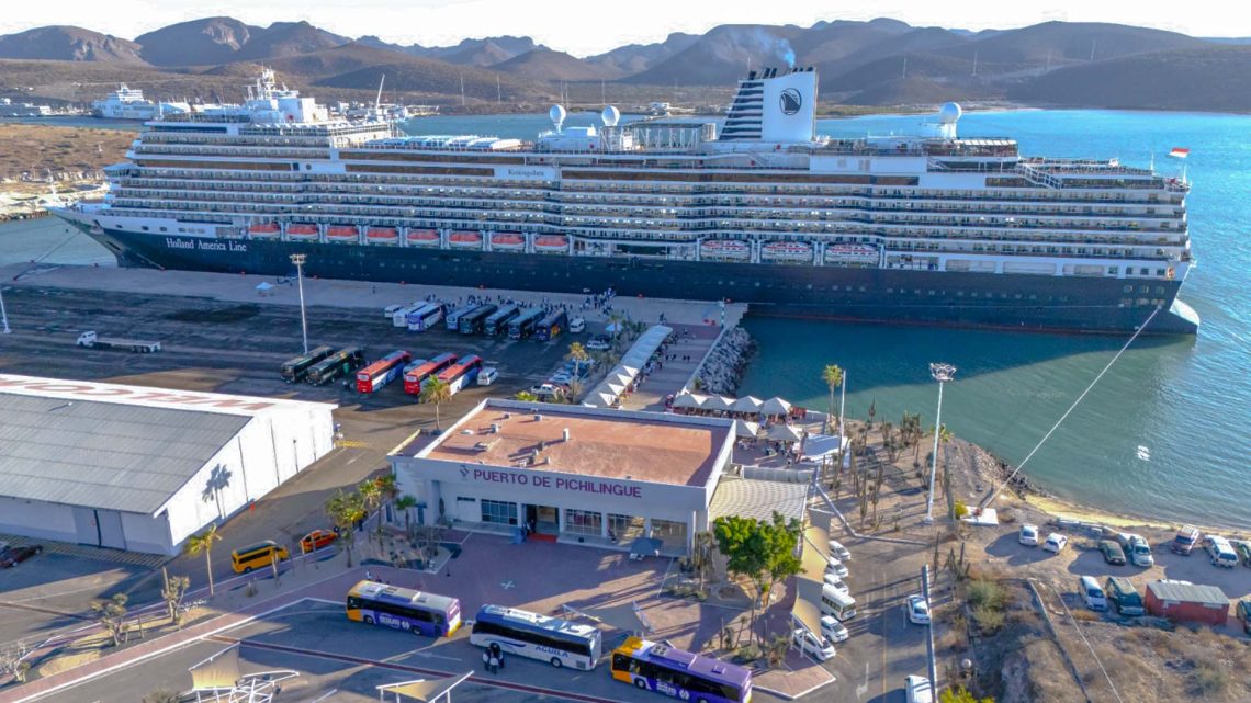 crucero Koningsdam arribó al Puerto Pichilingue de La Paz