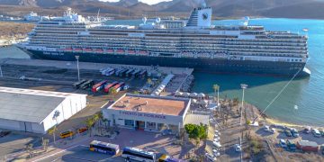 crucero Koningsdam arribó al Puerto Pichilingue de La Paz