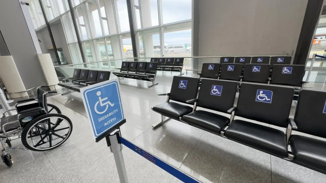 Los viajeros con discapacidad ahora tienen acceso a servicios exclusivos en destinos turísticos como La Paz y Los Cabos