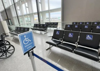 Los viajeros con discapacidad ahora tienen acceso a servicios exclusivos en destinos turísticos como La Paz y Los Cabos