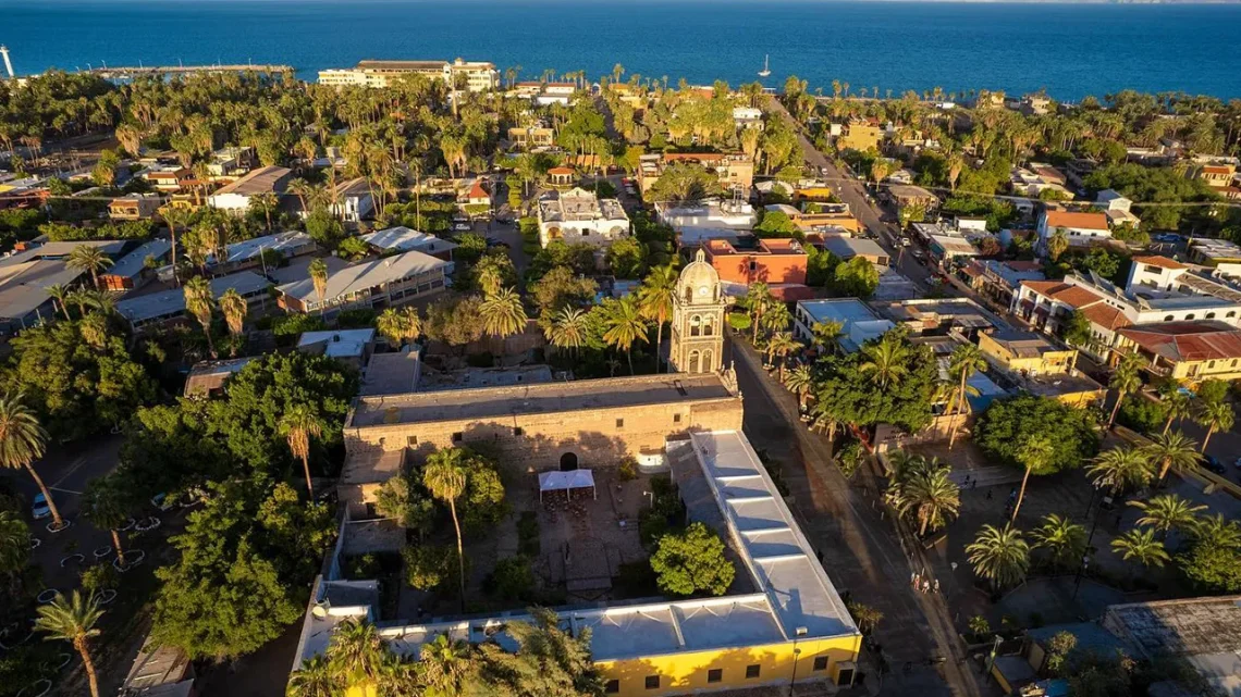 Destino sudcaliforniano logra posicionamiento global con menciones simultáneas en turismo de naturaleza, aventura, gastronomía y observación astronómica / Secretaría de Turismo y Economía (SETUE) en Facebook