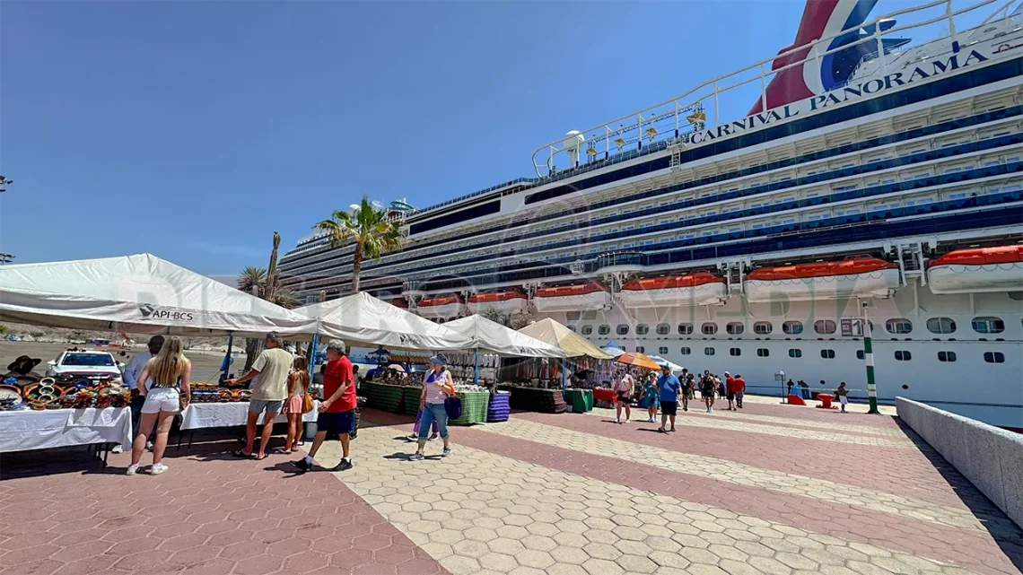 El crucero Carnival Panorama utiliza tecnología de vanguardia para procesar aguas residuales, manejar toneladas de basura y mantener servicios para más de 4,000 personas / Foto: Pablo Diestro / Diestro.Media