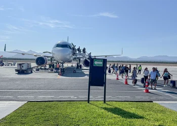 La Paz registró una temporada vacacional con incrementos en visitantes aéreos y recuperación en ocupación hotelera de agosto, así como la visita de más de 105 mil cruceristas que descendieron a la ciudad / Foto: Cortesía / EMPRHOTUR La Paz