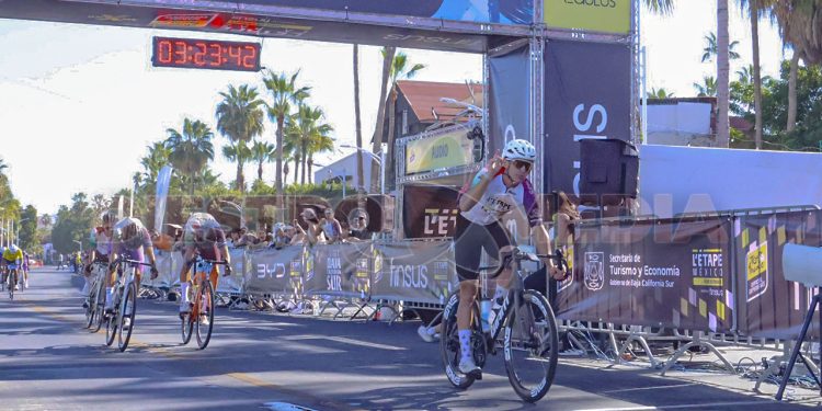 El serial nacional se desarrolló en tres distancias, y solo los tres primeros lugares de cada categoría clasifican a la competencia en territorio francés / Foto: Shams Moreno / Diestro.Media